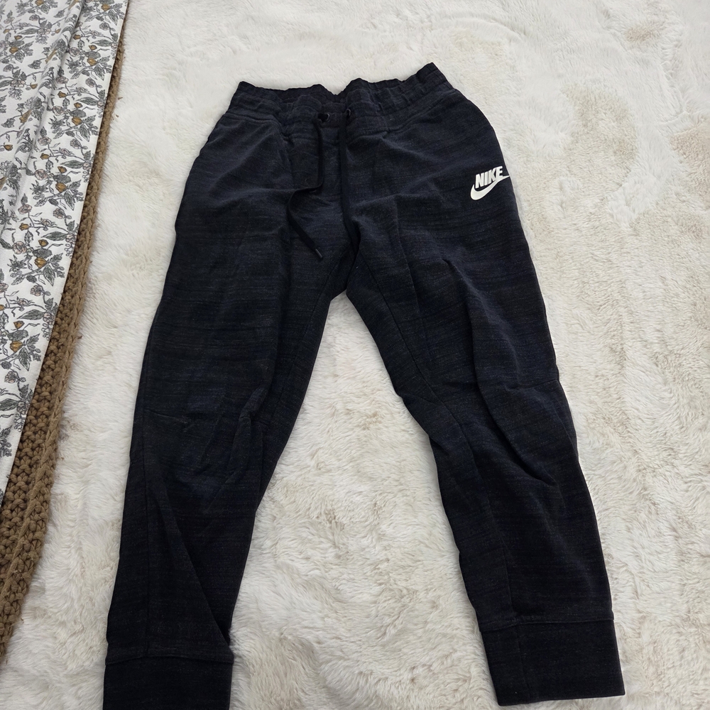Nike Womens Capri Black/ Grey Jogger Pants